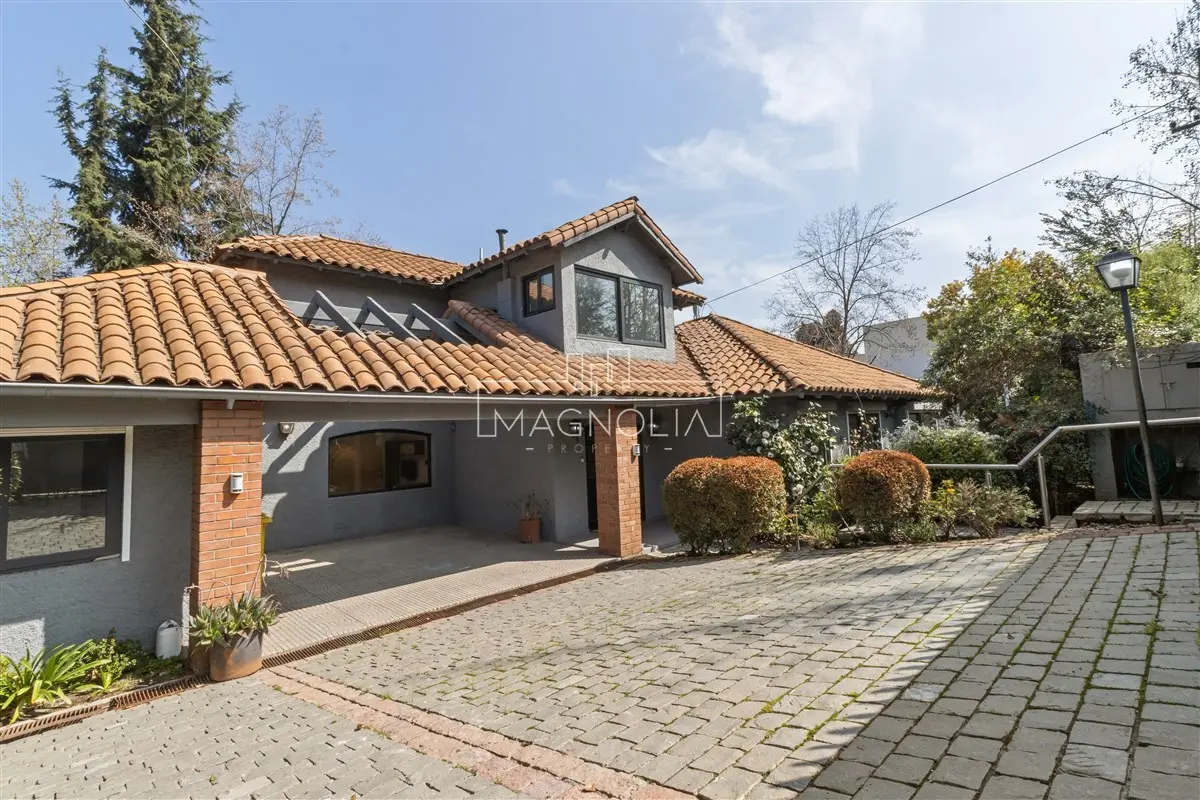 Imagen 2 de 30 de Casa En Venta De 5 Dorm. En Lo Barnechea