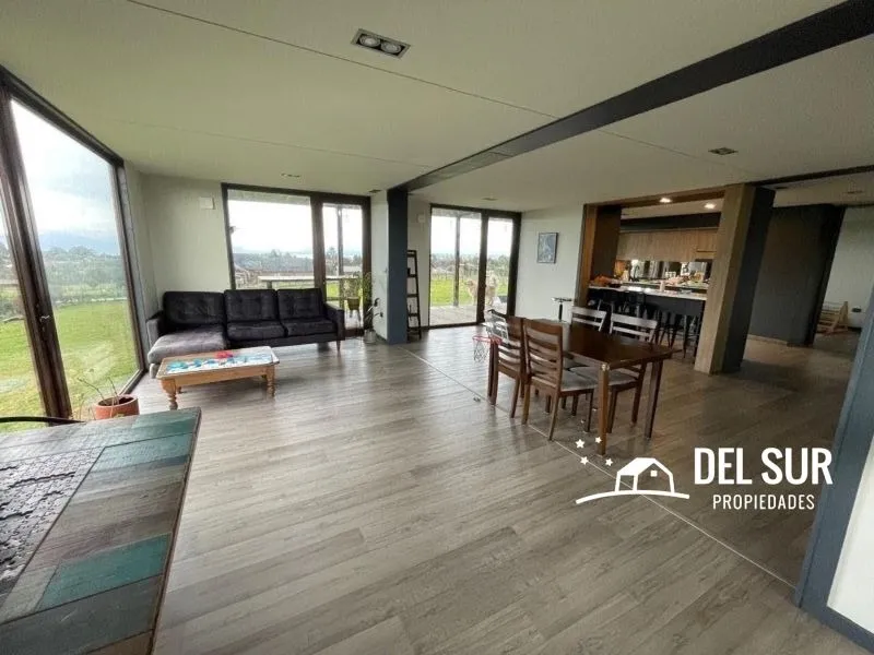 Imagen 3 de 25 de Casa Con Vista Panoramica A Lago Y Volcanes