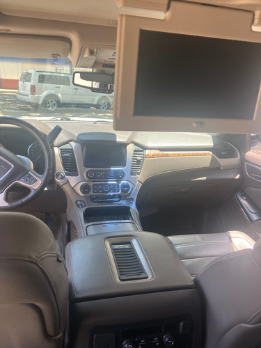 GMC Yukon 6.2 Denali V8 At