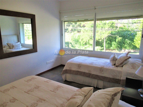 Rincón Del Indio Oportunidad!- Ref: 10437