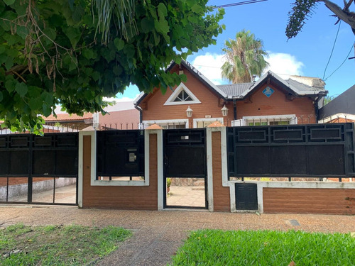 Casa En Venta 3 Dormitorios Granadero Baigorria