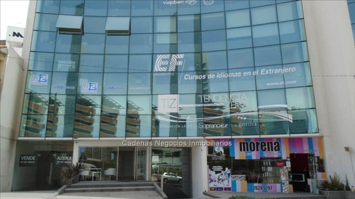 Imagen 1 de 12 de Sobre La Calle Galarza, Frente Al Free Zone