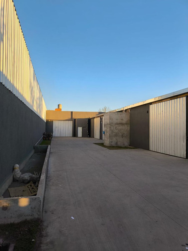 Deposito En Alquiler - Fisherton