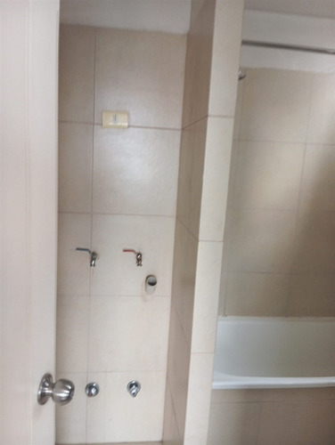 Arriendo Mtro.santa Isabel De 2 Dorm 2 Baño,terraza Y Bodega