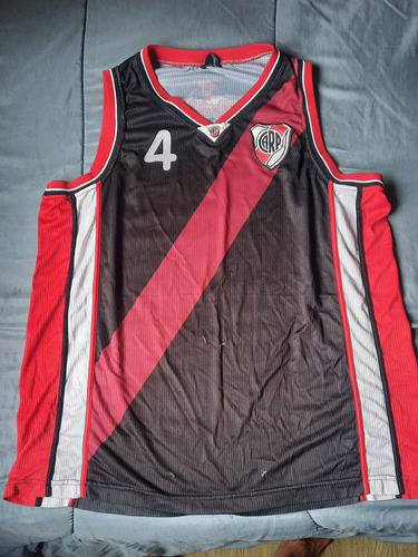 Camiseta Basquet River 