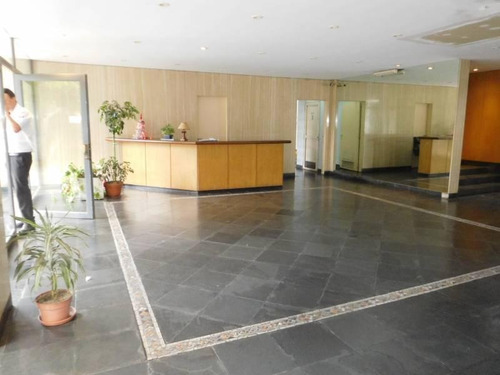 Imagen 4 de 13 de Departamento De 3 Ambientes - Muy Luminoso Y Con Excelente Vista