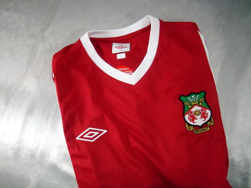 Camiseta Umbro Wrexham Exclusiva Nueva Con Etiqueta