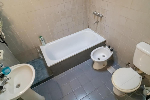 Ph En Venta - 4 Dormitorios 2 Baños - 147mts2 - Lomas De Núñez