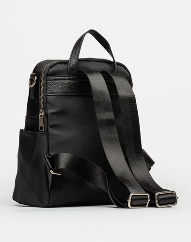 Mochila Mujer Dama Ana Prune Nylon Con Bolsa Negro Liso