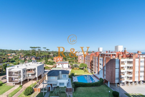 Imagen 20 de 23 de Apartamento De Dos Dormitorios En Venta Reciclado En Venta