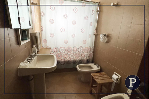 Chalet En Prestigioso Barrio Playa Grande