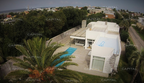 Excelente Casa En Venta En El Pueblo De Jose Ignacio- Ref: 28280