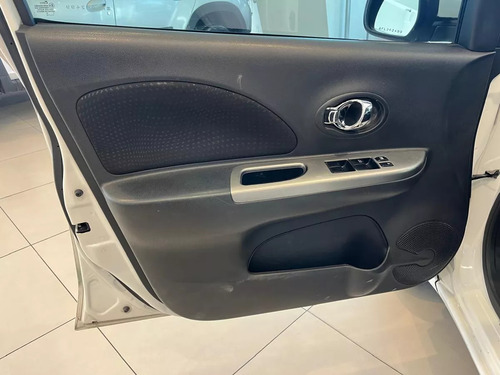 Nissan March 1.6 Advance Navi At