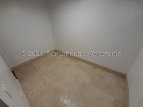 Imagen 7 de 14 de Townhouse En Venta Urb. La Trinidad # 23-10156