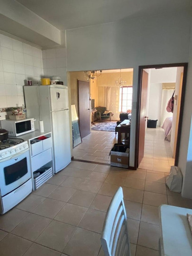 Imagen 4 de 13 de Departamento De 2 Dormitorios Con Balcon Terraza