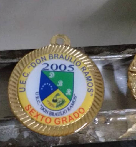 Diplomas Medallas Botones