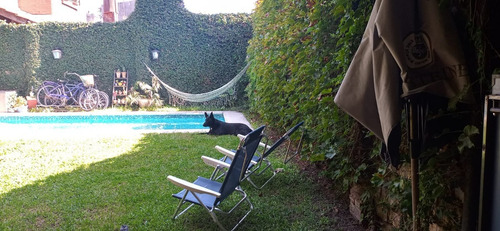 Hermosa Casa Reciclada Con Jardin Y Pileta En Vicente Lopez.