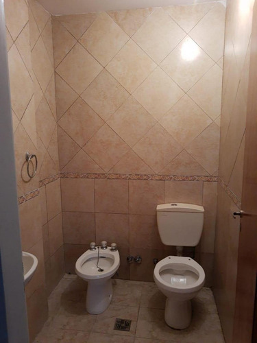 Imagen 12 de 14 de Zeballos Al 4600 - Villa Dominico - 6 Dptos Tipo Casa
