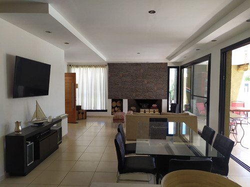Imagen 7 de 19 de Se Vende Casa + Las Cañitas Barrio Privado + 3 Dormitorios