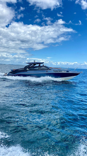 Lancha Azov Z380c Cabinada Offshore
