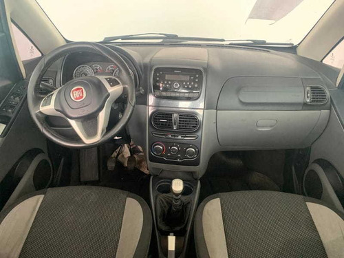 Imagem 7 de 10 de Fiat Idea 2014