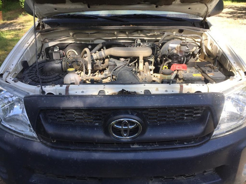 Toyota Hilux 2.5 Dx Cab Simple 4x4 (2009) 2010