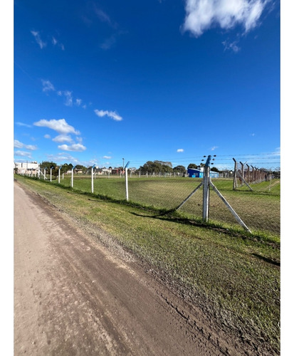 Oportunidad Terreno Frente A La Cancha, Camet Norte