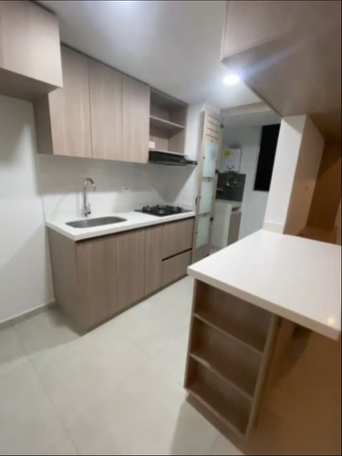 Arriendo Apartamento San Jose Sabaneta P. 9 C. 7268681