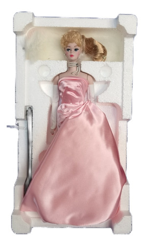 Barbie Antigua Vintage Enchanted Eveni 1960 Porcelana