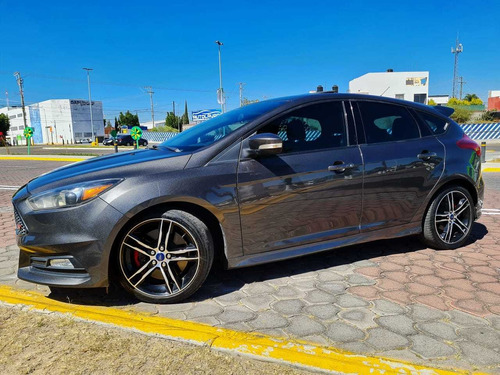 Imagen 5 de 15 de Ford Focus 2015 2.0 St Mt