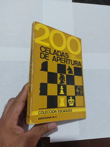 Libro De Ajedrez 200 Celadas De Apertura Emil Gelenczei
