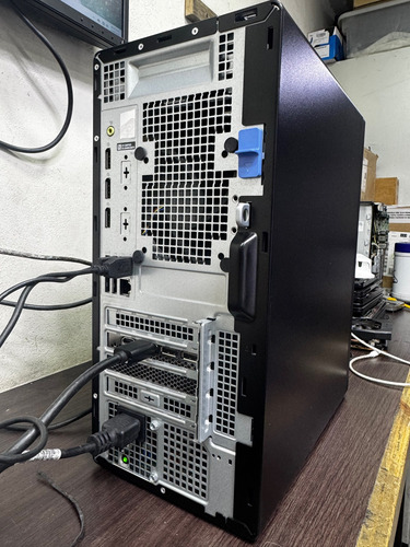 Dell Optiplex 7000 I5-12600k 32gb Ssd 1tb Tv Rtx 3070 8gb . 1 Tb 32 Gb Dell Rtx 3070 8gb (Reacondicionado)