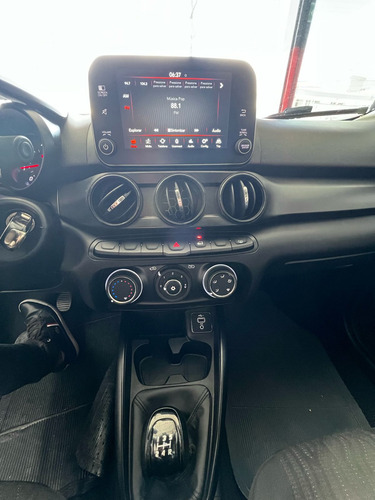Fiat Cronos Drive 1.0 (Flex) MT