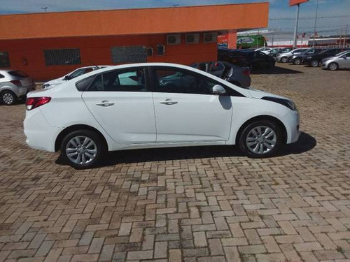 Imagem 9 de 9 de Hyundai Hb20s 1.6 Comfort Plus 16v Flex 4p Automático