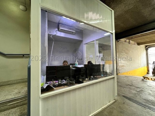 Imagen 23 de 30 de Venta De Estupendo Edificio En Prado De María / Gc 22-28408