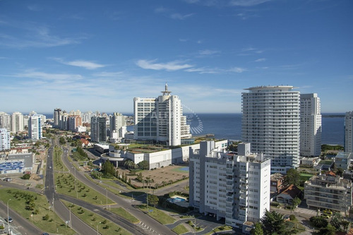 Imagen 4 de 16 de Punta Del Este-mansa