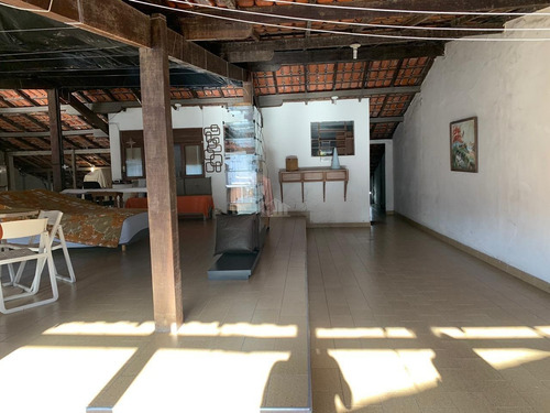 Loja, Qrts Para Para Aluguel, Com 40,00 M², No Jardim Camburi,vitória. - 1033