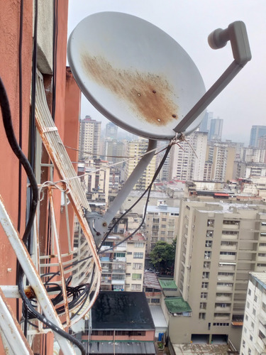 Antena Satelital Grande Para Tv Por Cable (Usado)
