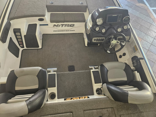 Lancha Nitro Z8 Edicion Deportiva - Ideal Pesca Deportiva