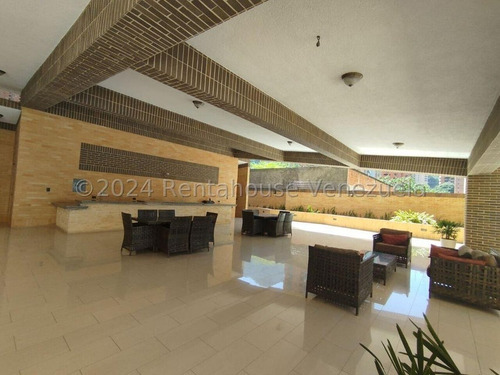 Exclusivo Apartamento En Conjunto Residencial De Alto Nivel La Trigaleña 24-16836