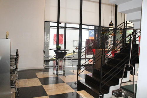 Flat À Venda, 36 M² Por R$ 185.000,00 - Centro - Curitiba/pr - Fl0001