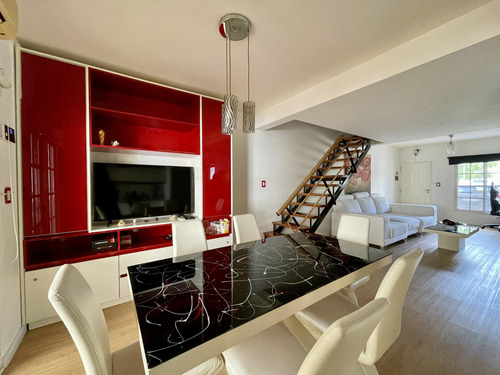 Venta Casa 6 Ambientes Amoblada En Barrio El Mirador, Hurlingham