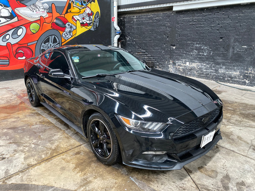 Ford Mustang 3.8 Coupe 3.7 V6 At