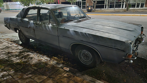 Ford Fairlane 500 Modelo 72 6 Cilindros En Linea