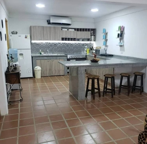 Imagen 3 de 9 de Casa En La Guaira Chichiriviche De La Costa