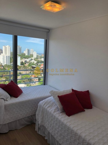 Apartamento Muy Cerca De La Peninsula Y De La Playa, Cuenta Con 2 Dormitorios, 2 Baños, Living-comedor, Cocina , Terraza Y Garaje.- Ref: 1910
