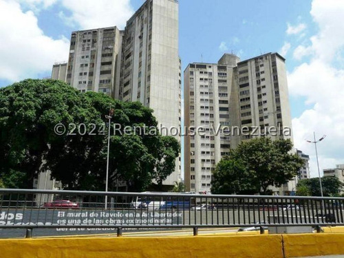 Bello Apartamento En Venta El Bosque Amc