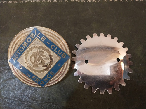 Antigua Insignia Del Automobile Club De France