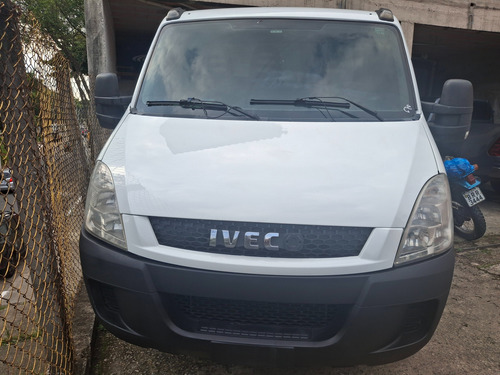 Iveco Daily Chasis 3.0 35S14 3450 Cab. Simples 2P