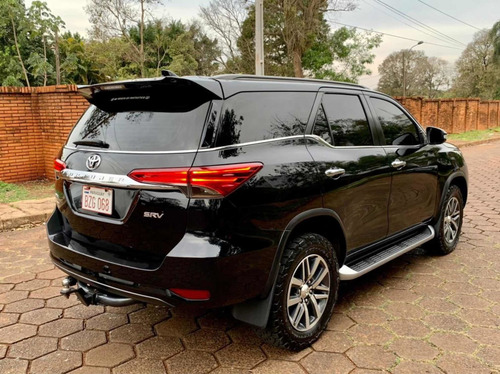 Imagen 3 de 10 de Toyota Fortuner La Más Full